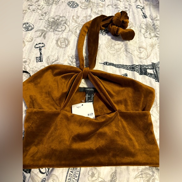 Forever 21 Tops - Forever 21 crop brown